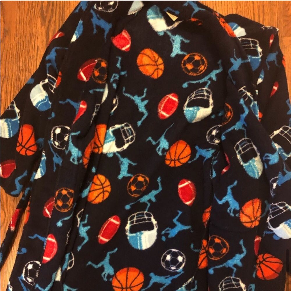 Boys’ Plush Robe - Picture 6 of 6